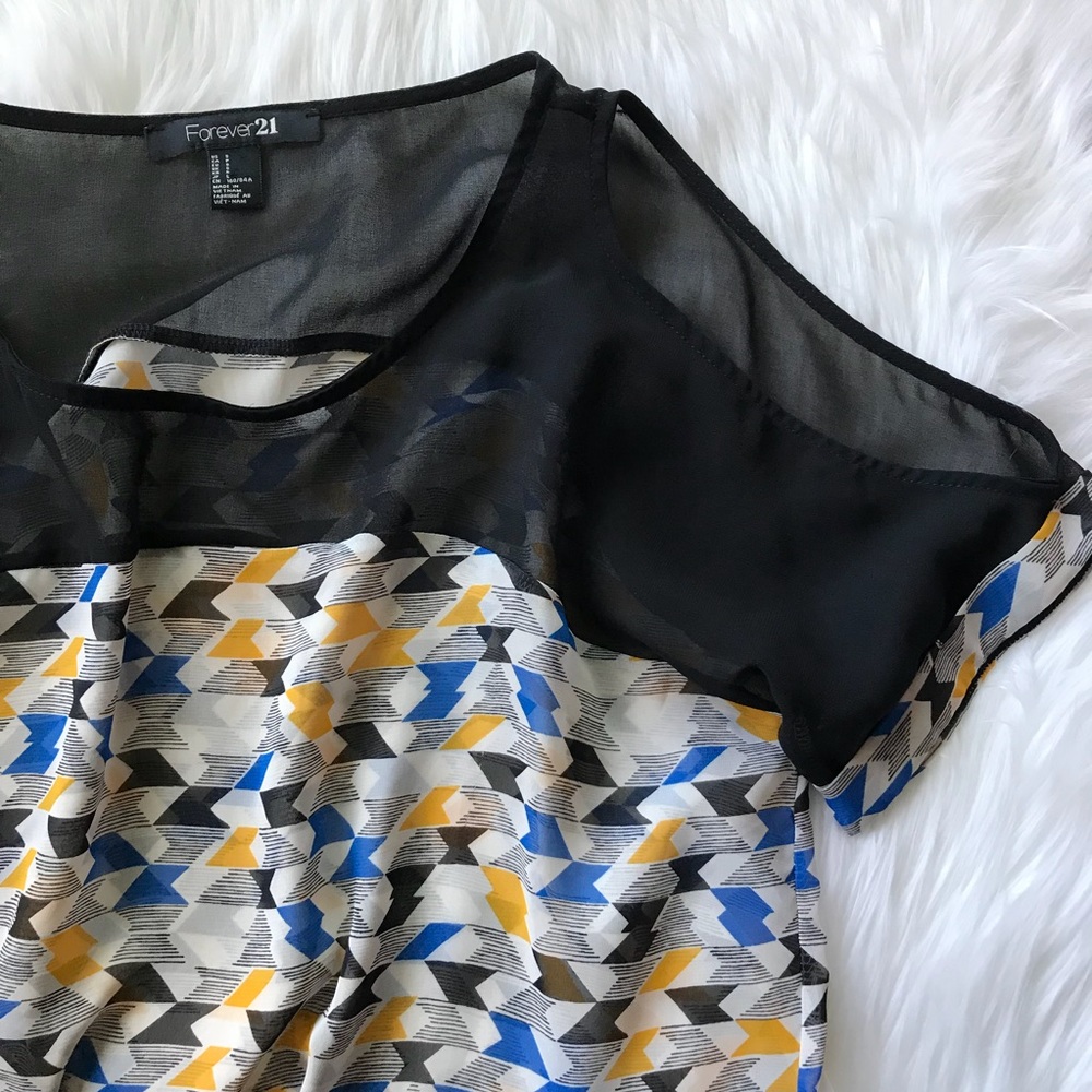 🚨FINAL SALE‼️ Patterned Cold Shoulder Blouse